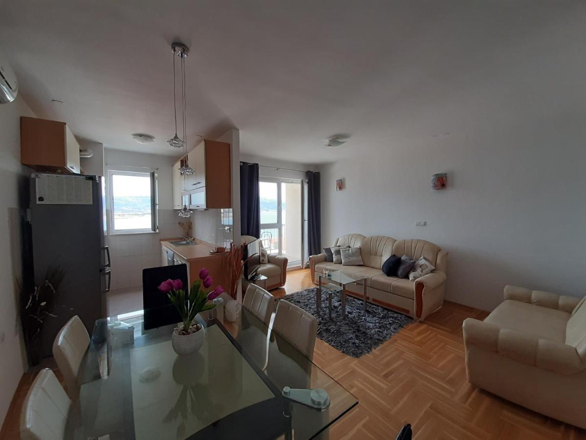 Apartment Jelena Trogir Exterior photo